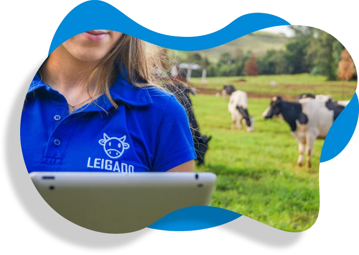 Imagem de Rafaela Walteman em atividade de campo da Leigado